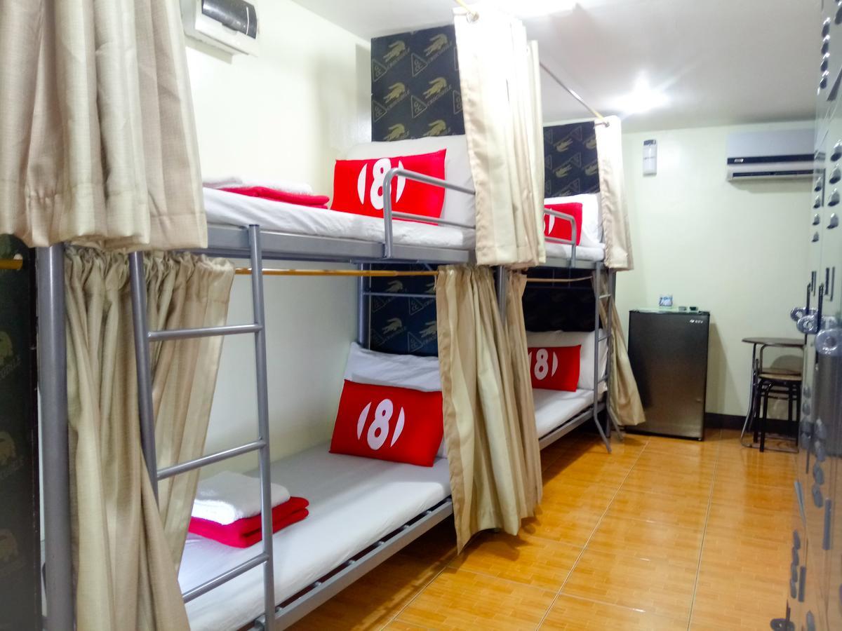 8Hostel Manila Zewnętrze zdjęcie