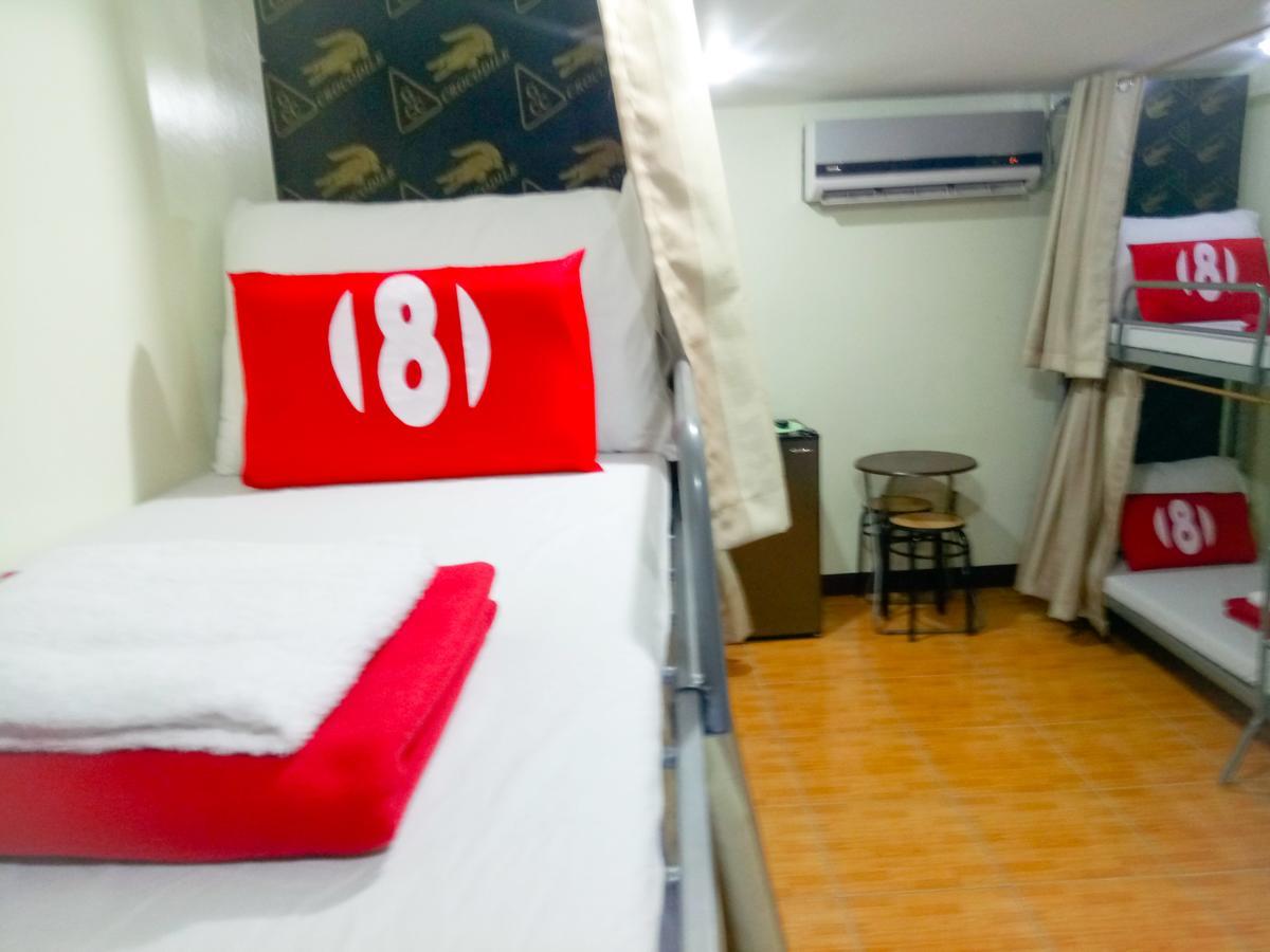 8Hostel Manila Zewnętrze zdjęcie